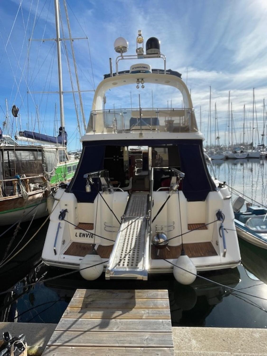 slider 2 Fairline Squadron 56